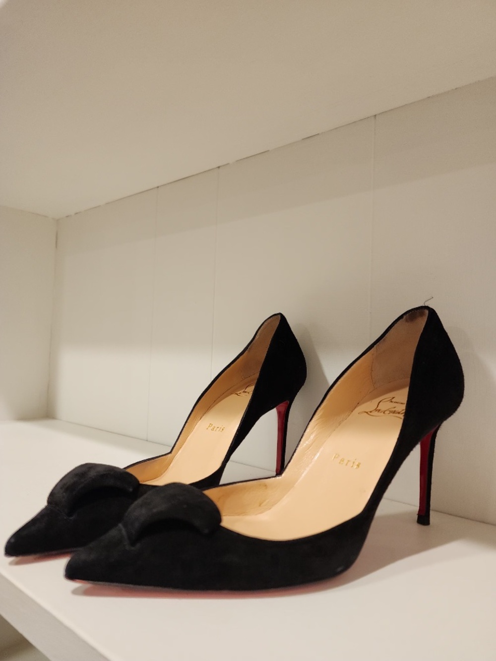 Christian Louboutin Philaer 85 in Black Suede with Ruffle Detail - Picture 2 of 7